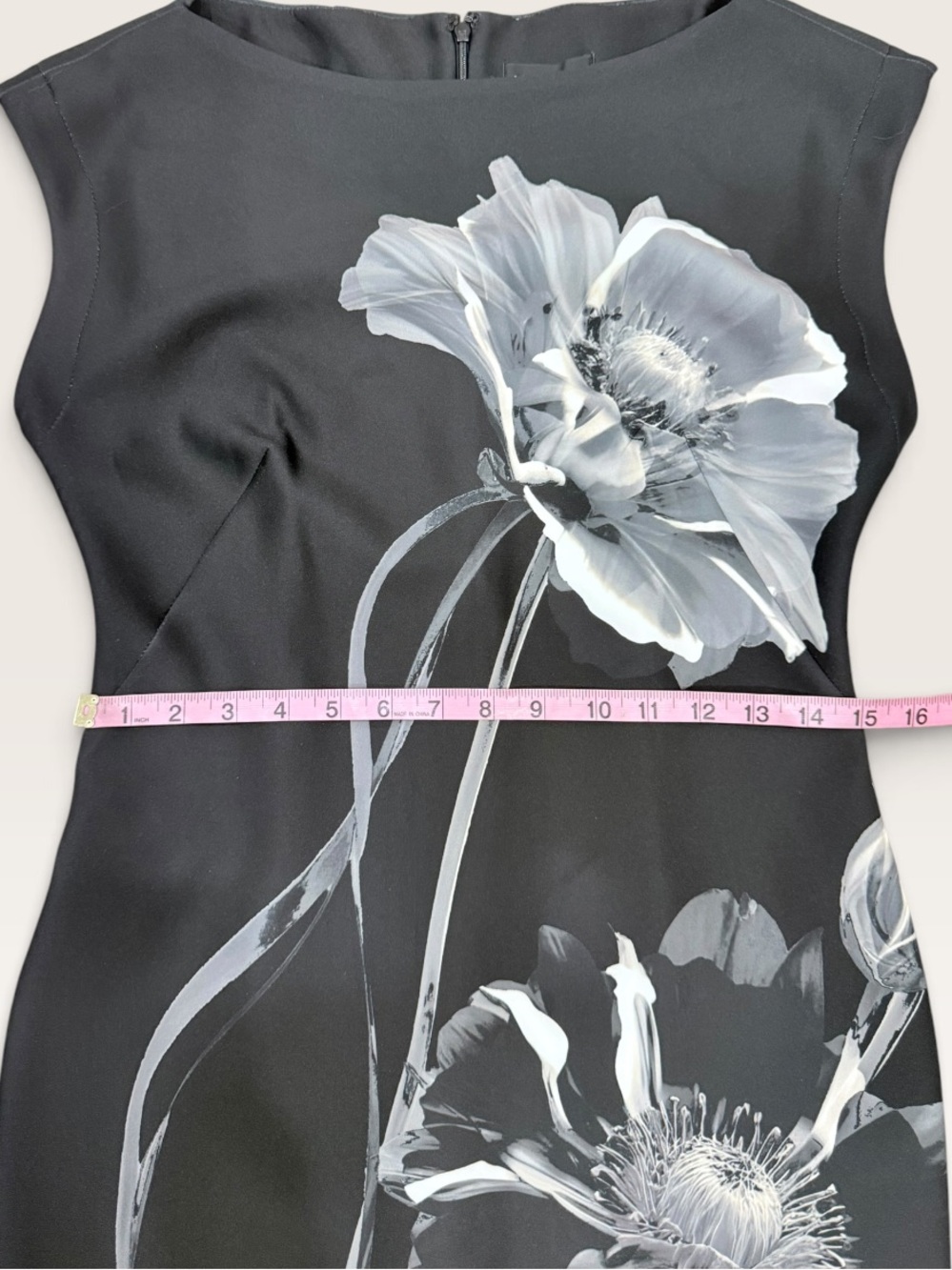 Donna Karan New York SZ 4 Black/Gray Floral Boat Neck Sheath Dress NWT $149 - Picture 9 of 16